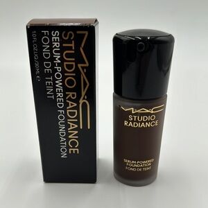 MAC Cosmetics Studio Radiance Serum-Powered Foundation 1oz/30mL - NW65